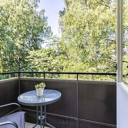 48 M2 With 3 Beds, Wifi And Tv Apartamento Helsínquia